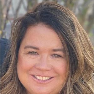 Meet your Posher, Suzanne